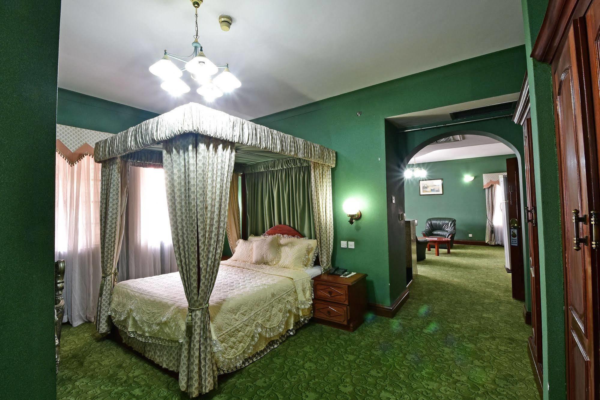 Grand Imperial Hotel Kampala Ngoại thất bức ảnh
